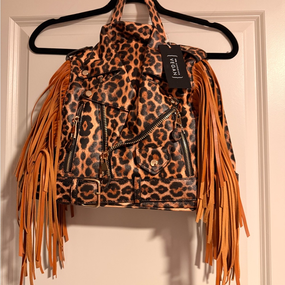 🐈NWT Vegan Leopard Backpack with Fringe🐈 - Picture 2 of 7